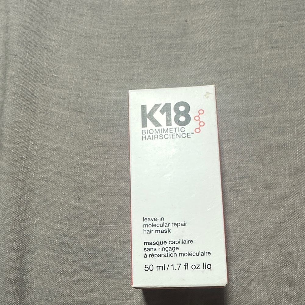 K18 Biomimetic Hairscience Leave-In Molecular Repair Hair Mask - White